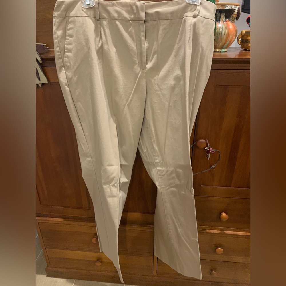 Talbots Heritage Khaki Chinos - Picture 2 of 11